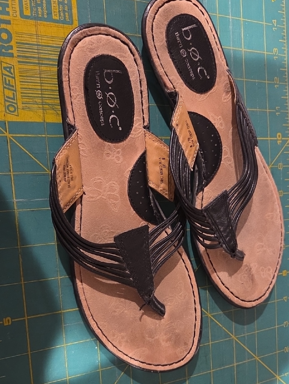 b.o.c. Black Multi-Strap Thong Sandals